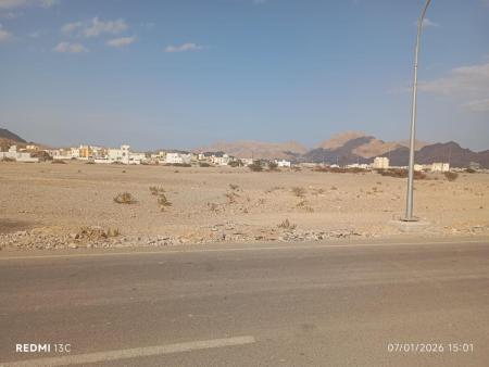 للبيع ارض سكني تجاري في العامرات العلاية قريبة من الشارع الع