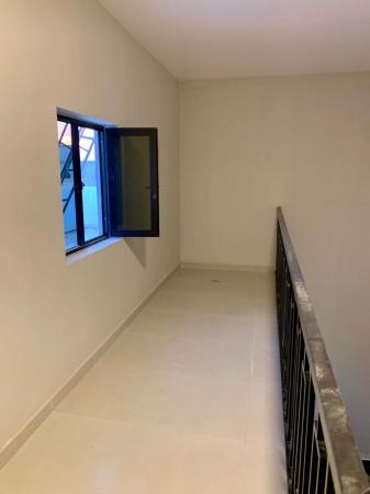 فلا للايجار في العامرات