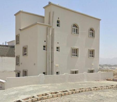 بنايه للبيع في مرتفعات العامرات الثامنه