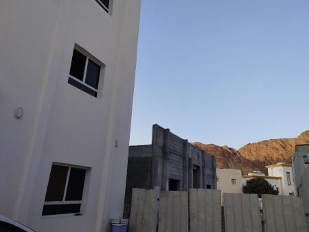 بناية سكنية الوادي الكبير بدخل ٨٨٠