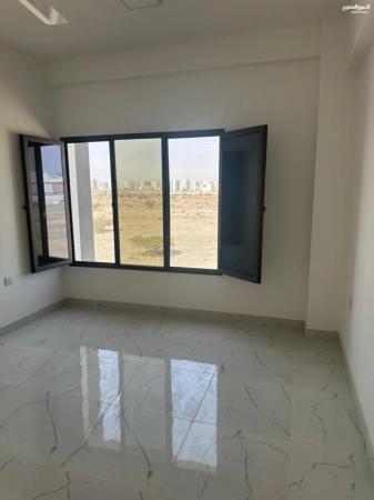 للايجار شقة جديدة وراقية في المعبيلة الجنوبية بجانب مسقط مول