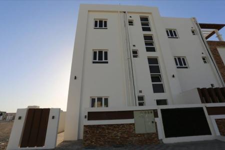 للبيع شقه سكنيه في المعبيله الثامنه