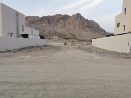 ارض في مرتفعات العامرات 81 للبيع