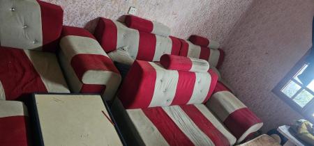 غنفات كراسي مستخدمة تتسع ل١٢شخص