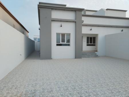 فيلا في مزارع الحرث للبيع