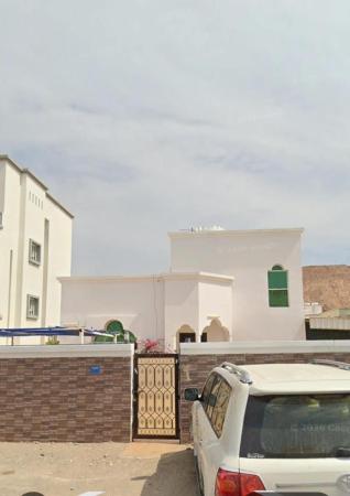 للبيع فيلا ارضيه في العامرات المحج الرابعه