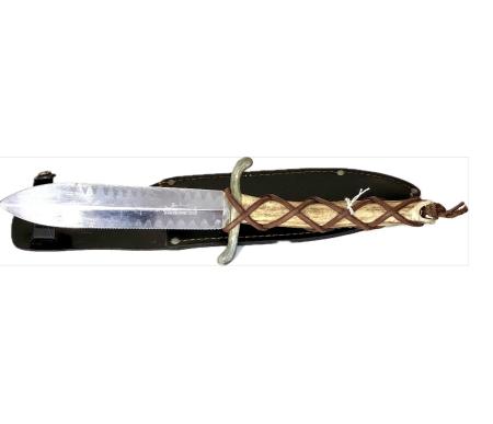 سكين مميز للبيع