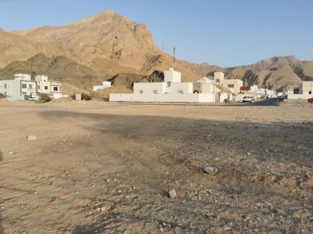 للبيع ارخص ارض بالعامرات المحج وبموقع ممتاز