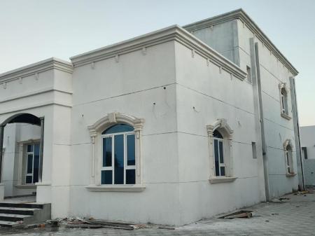 للايجار فيلا جديدة وبطابقين وبموقع ممتاز في الرميس