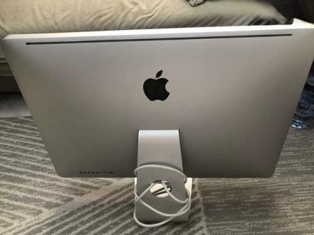 Apple iMac - All-in-One - Sleek Powerful