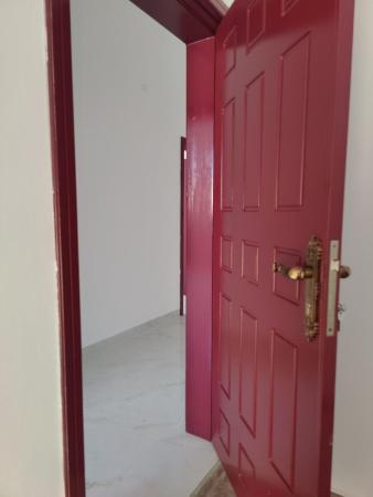 Apartment for rent in Mabela 7th, near the main Sultan Qaboo