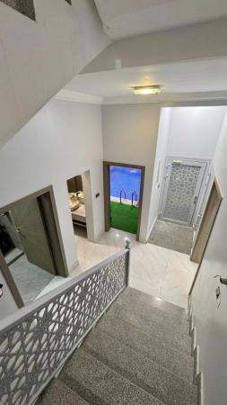 استراحة فاخره للبيع