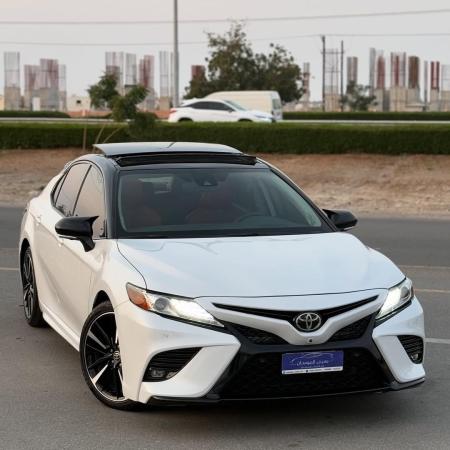 كامري 2020 XSE فل اوبشن 6 سلندر فيها بروجيكتور للبيع