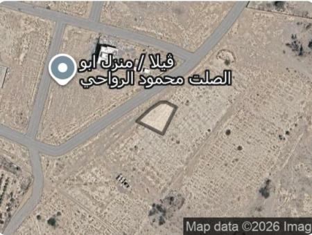 ارض سكنيه للبيع في بركاء مزرع الحرث 580 متر