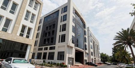 Commercial Space for Rent مساحة تجارية راقية للإيجار