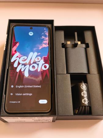 Motorola Razr 60 Ultra 5G 512GB 16GBللبيع فقط RAM استخدا