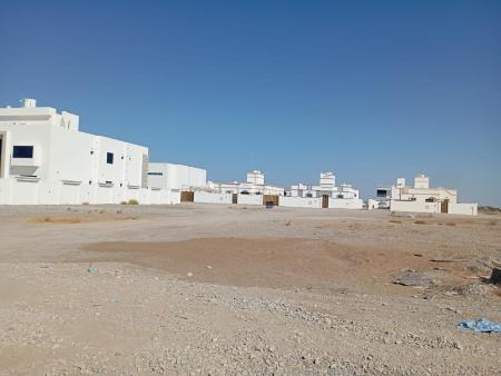 للبيع ارضين شبك سكنيات في بركاء الصومحان جنوب