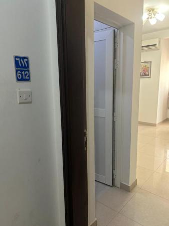 للبيع شقة سكنية متميزة العامرات السادسة