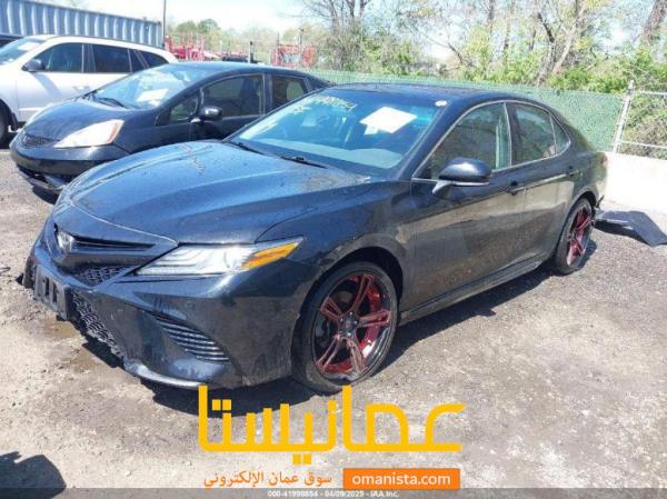 كامري 2018 XSE رقم واحد الفول داخل احمر بانوراما تسخين مقاعد تبر