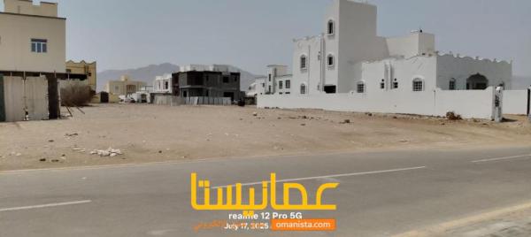 للبيع ارض سكينة في مرتفعات العامرات الثانية قريب نسيتو