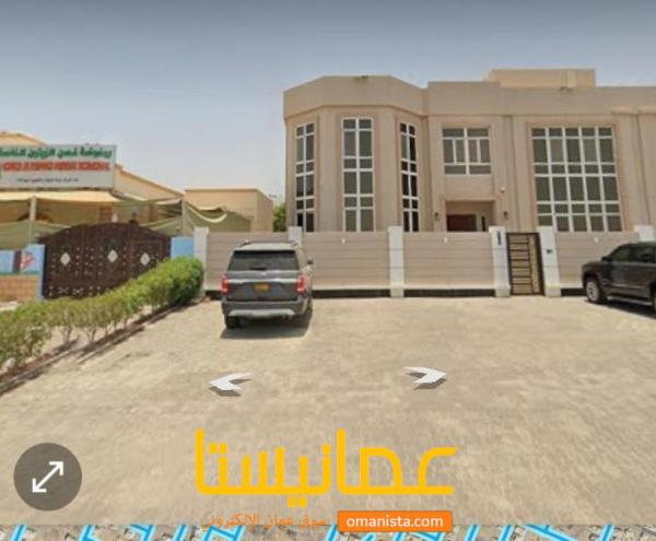 للايجار شقتين جديدات بموقع ممتاز في المعبيلة 8 في مبنى سكني جنب 