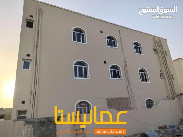 للايجار شقة جديدة وممتازة وبموقع جميل جنب مدرسة غصن الزيتون الخا