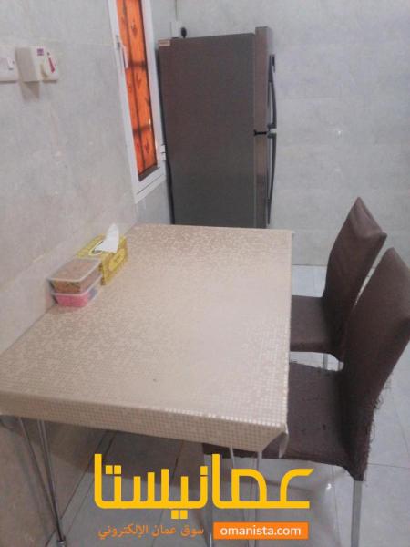 طاولة طعام