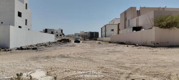 للبيع أرض سكنية في مرتفعات العامرات 8 وسطية