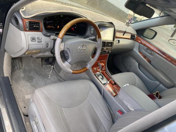 للبيع لكزس LS430. موديل 2006